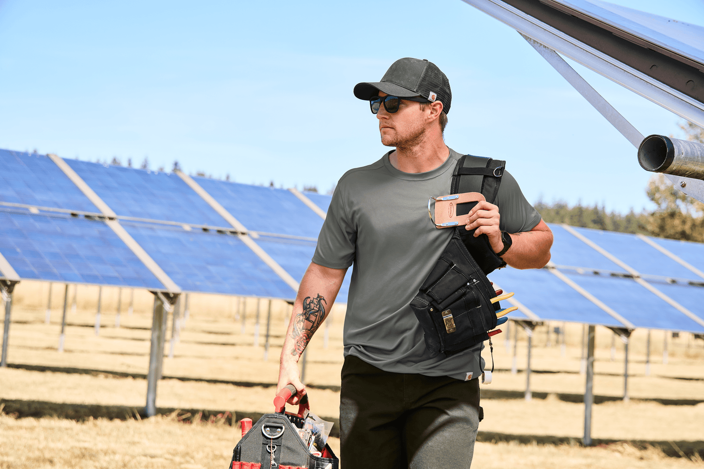 Carhartt T-shirts Carhartt - Men's Sun Defender™ Relaxed Fit Short Sleeve T-Shirt