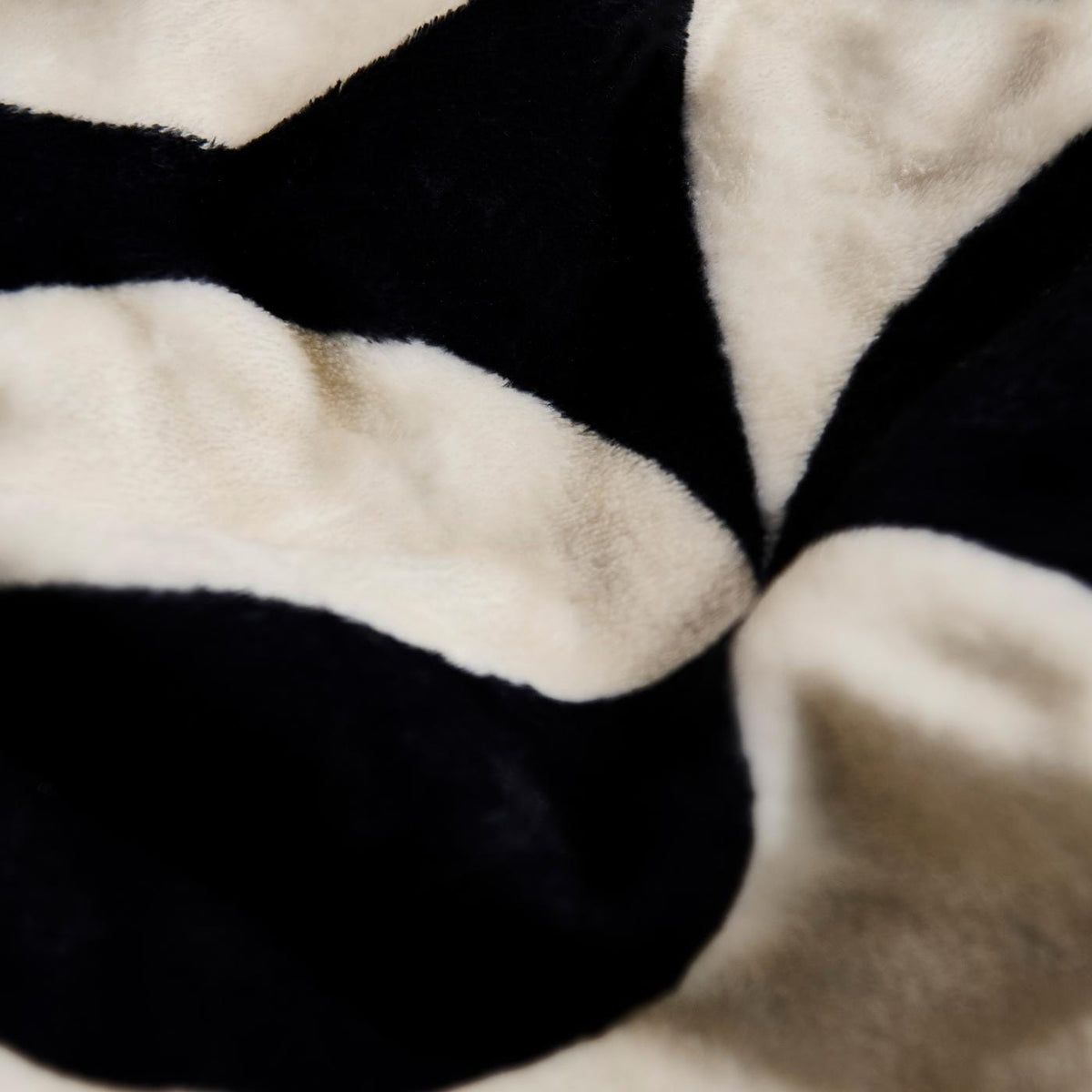 Slowtide Blankets & Towels One Size / Caster Slowtide - Caster Plush Throw