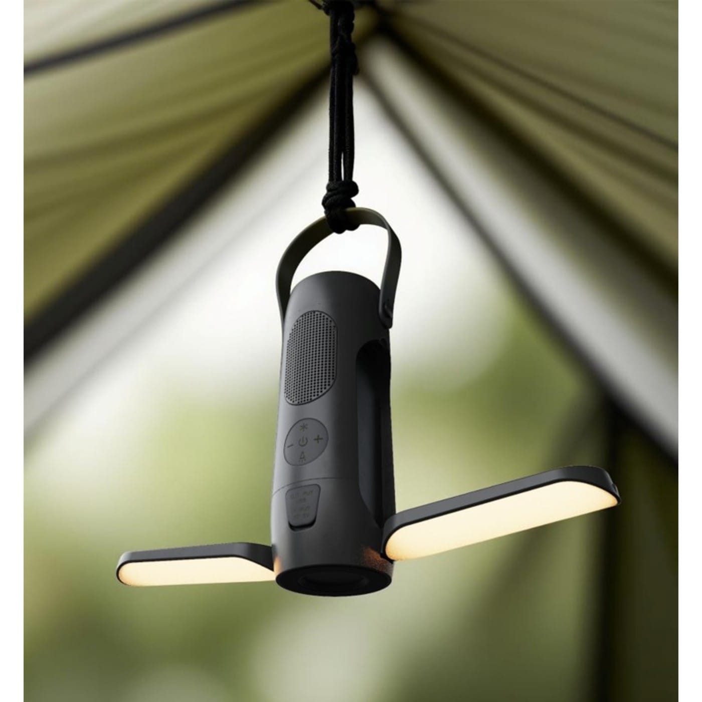 Threadfellows Electronics One Size / Black iLive™ WeatherX Flashlight Powerbank