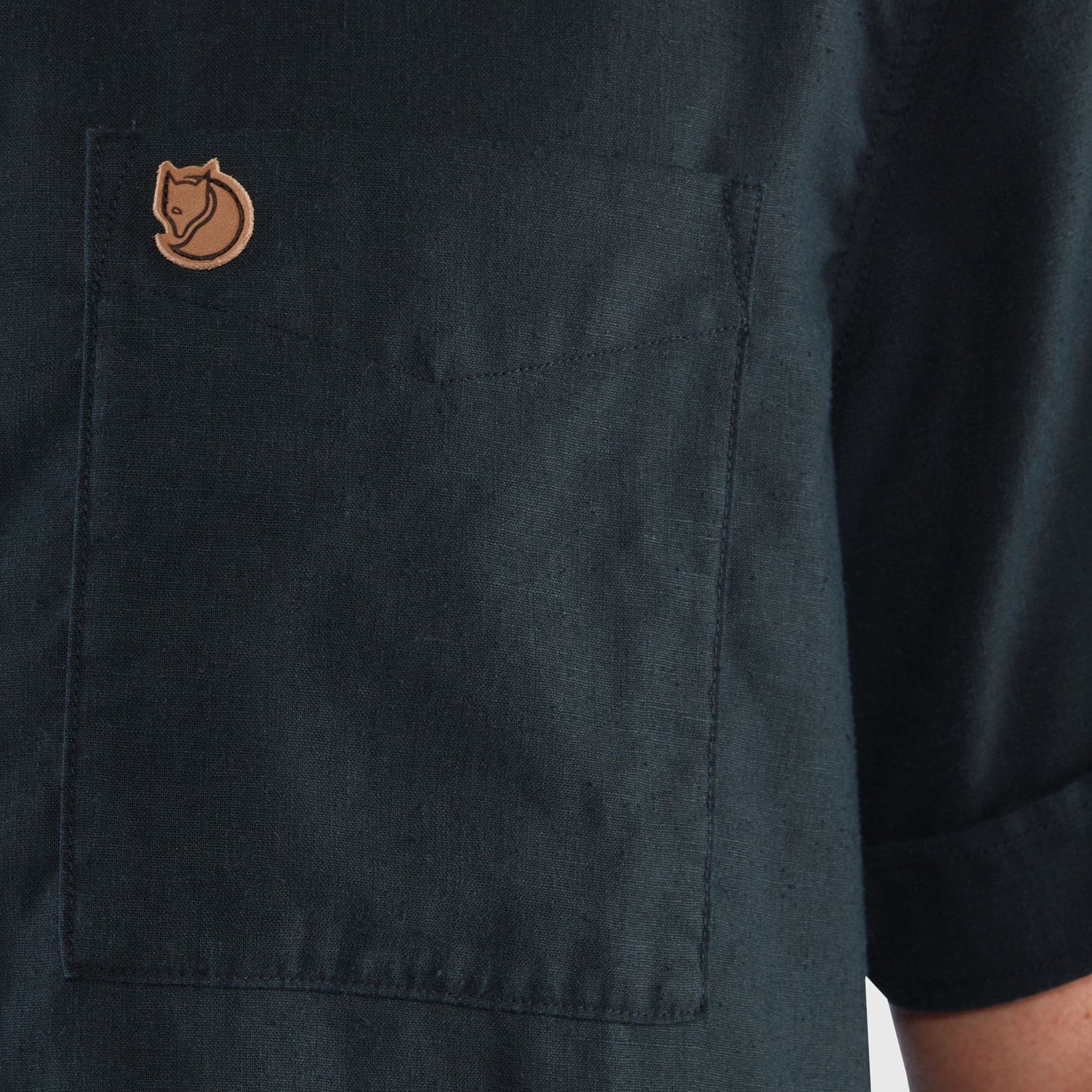 Fjällräven Woven Shirts FJÄLLRÄVEN - Men's Övik Travel Shirt Short Sleeve